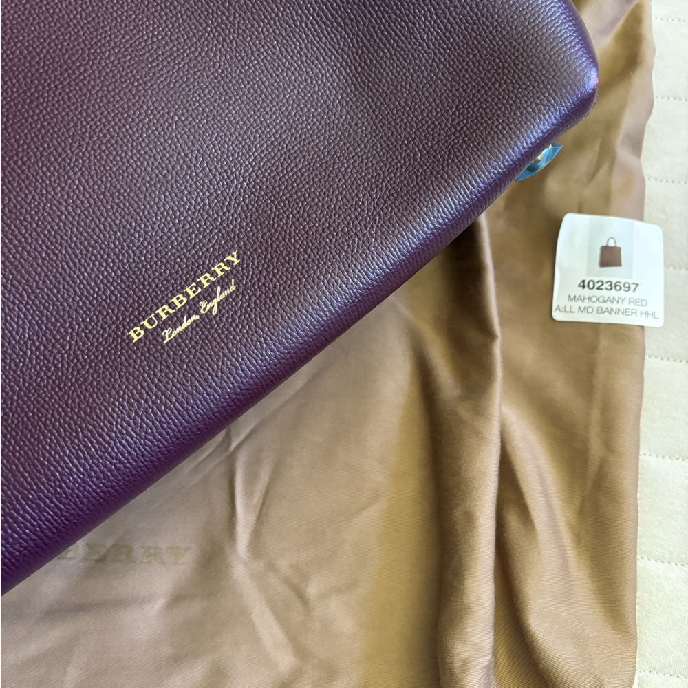 Burberry Women’s LL MD Banner - Mahogany Leather Satchel Bag - Picture 5 of 13